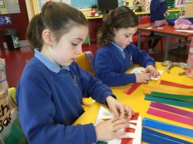 P2/3 Patterns and Weaving 😀